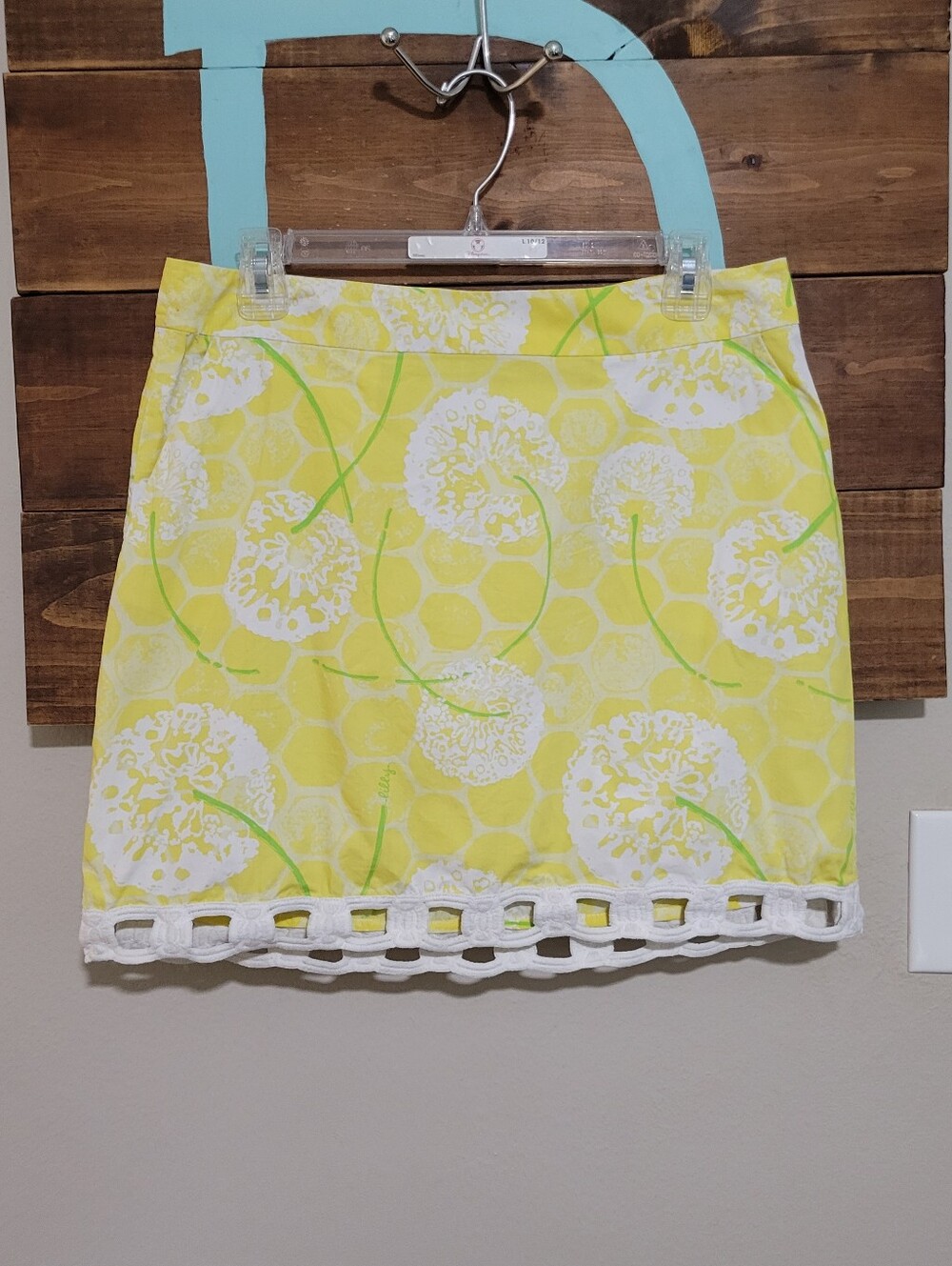 Lilly Pulitzer Yellow Floral Mini Skirt with White Lattice Hem Size 8